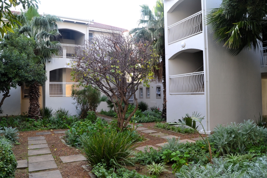 To Let 2 Bedroom Property for Rent in Whispering Pines Western Cape